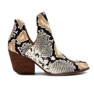 EUC Trader Natural Snake Bootie by Matisse, Size 8.5